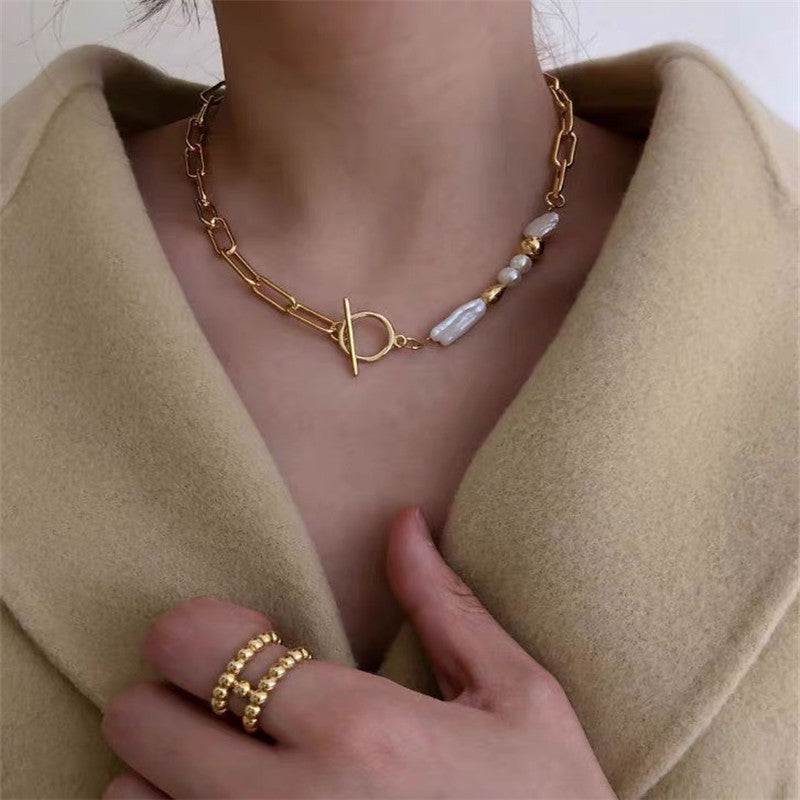 Metal Chain Clasp Pearl Necklace for Women