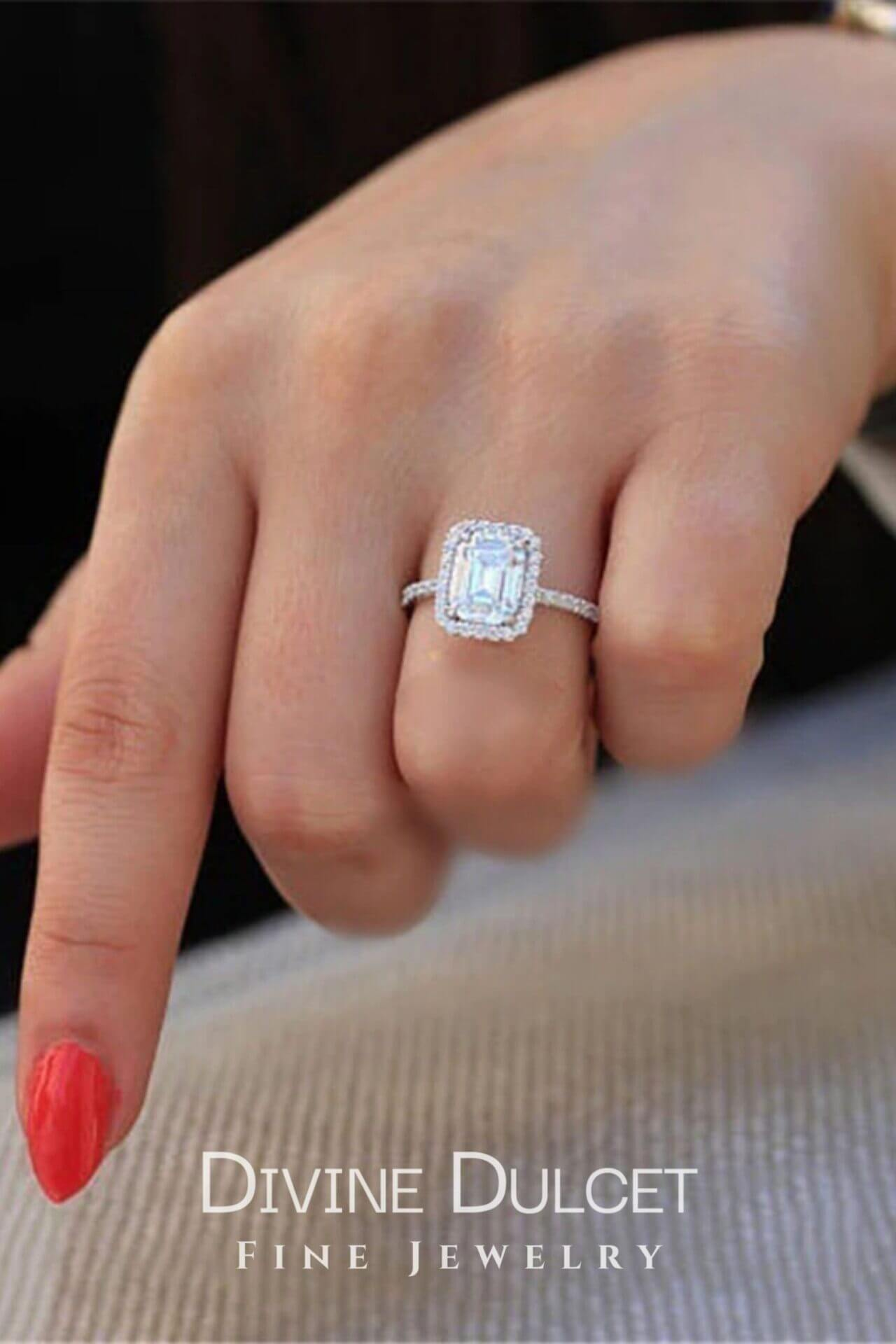 925 Silver Halo Emerald Ring