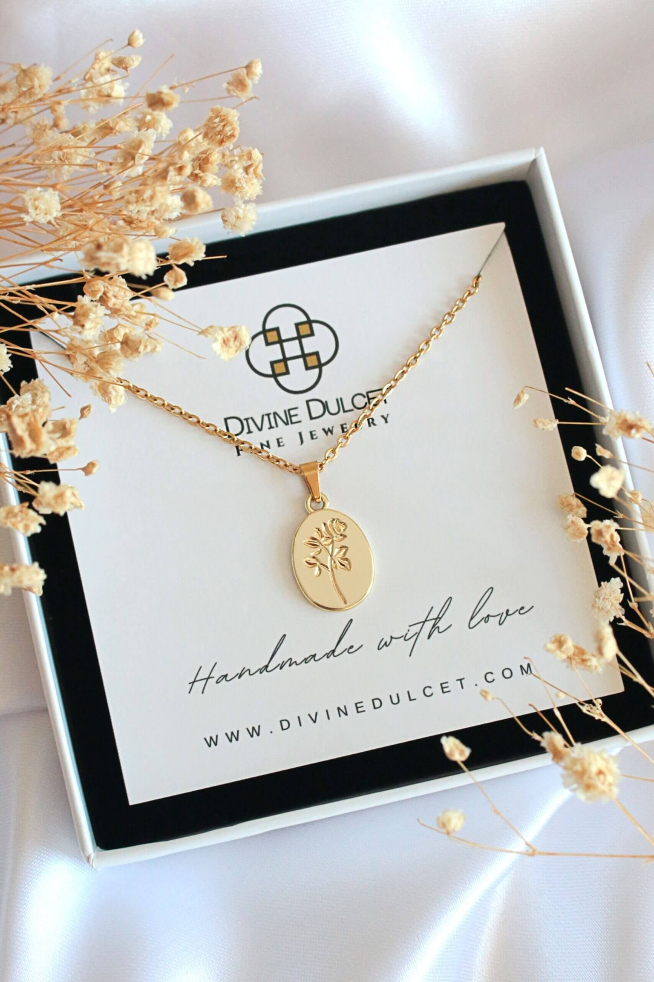 "Bouquet de Roses" | 24K Classy Floral Necklace