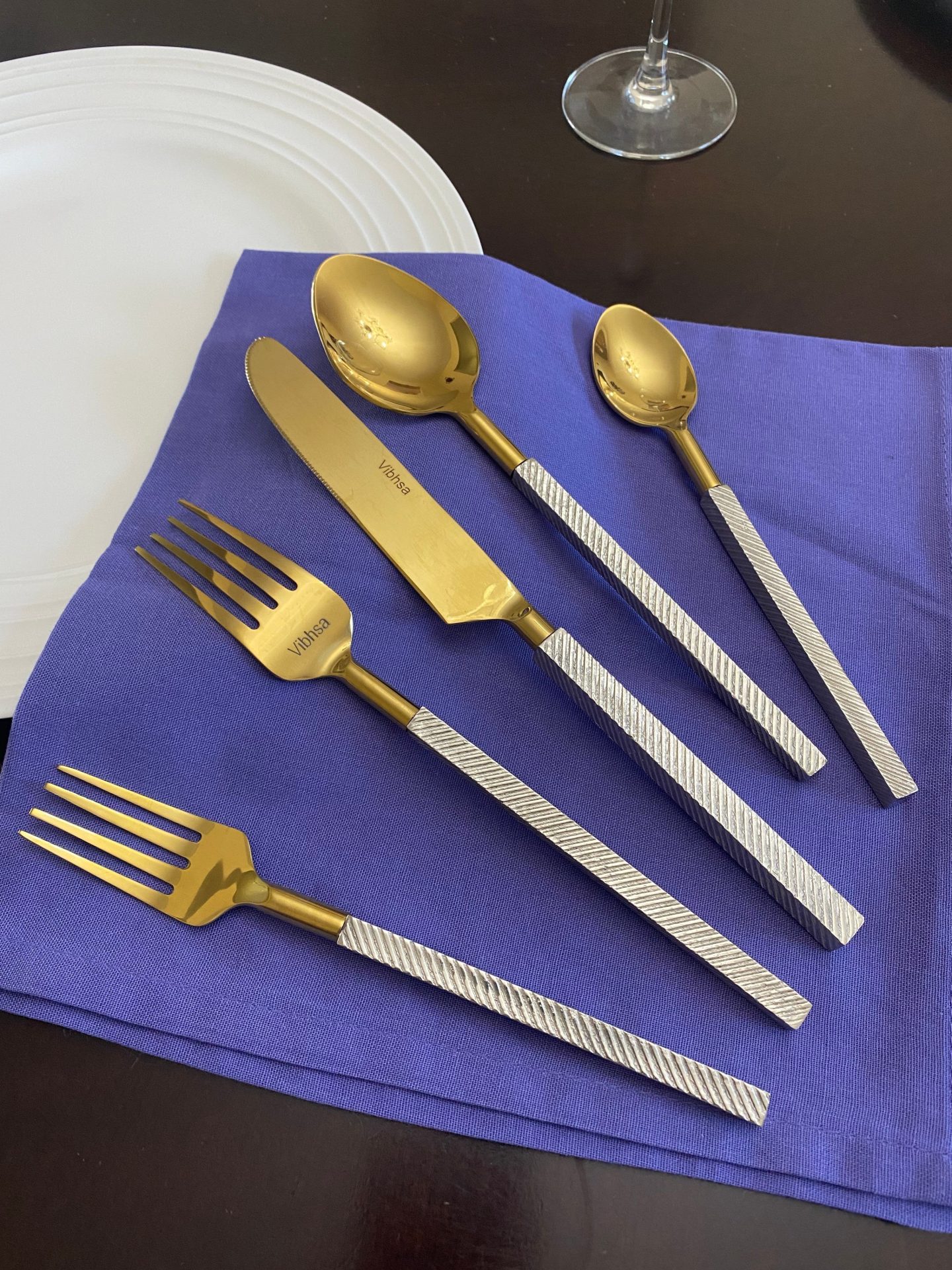 Modern Stailness Steel Flatware Set of 20 PC
