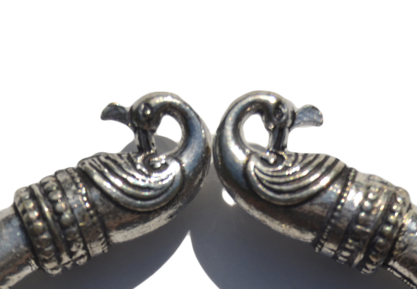 Antique Norse Peacock Head with Dotted Pattern Viking Bracelet