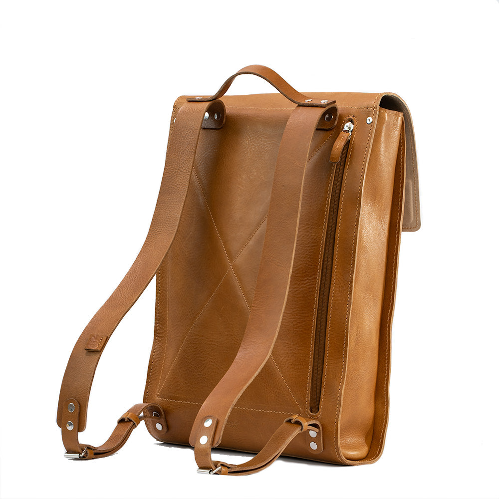 Leather laptop backpack - The Minimalist (Camel)