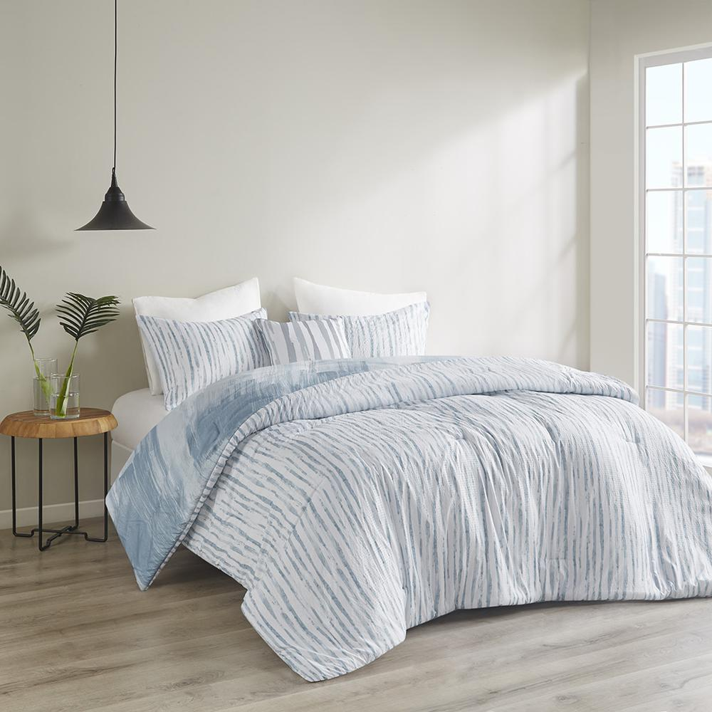 4 Piece Oversized Reversible Seersucker Comforter Set