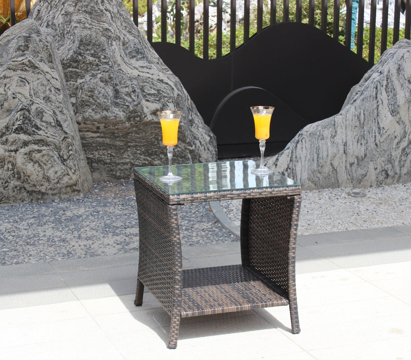 Outdoor Patio Furniture 1 Coffee Table With Clear Tempered Glass