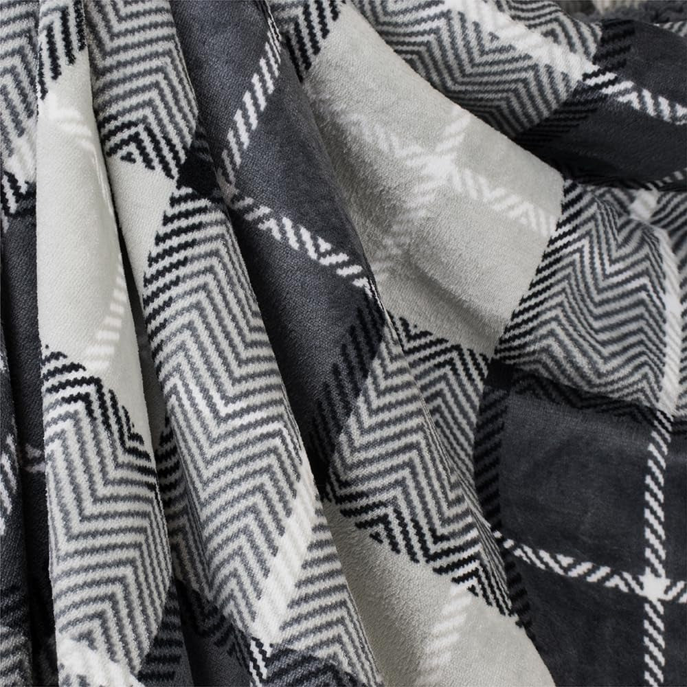 Dark Grey Plaid Sherpa Throw Blanket for Couch, Soft Plush Gray Flannel Blanket & Throws for Bed Sofa, Warm Cozy Winter Christmas Blanket, Reversible Fuzzy Decorative Fleece Gift Throw, 50X60