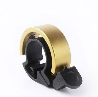 a black and gold ring