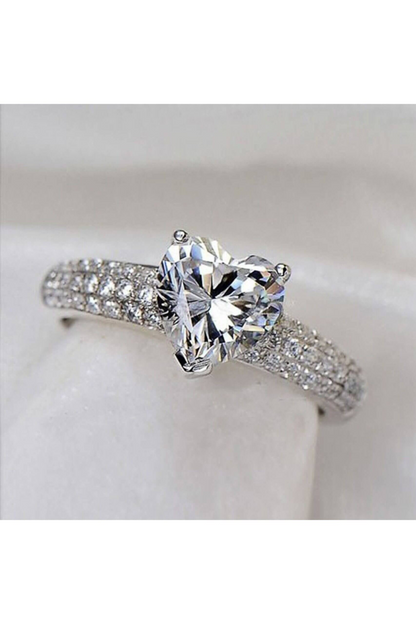 "Icy Heart" | 925 Silver Cocktail Ring