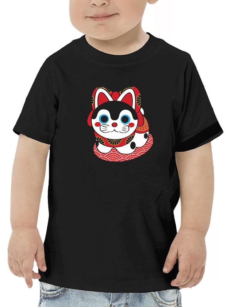 a person wearing a black shirt with a cat on it