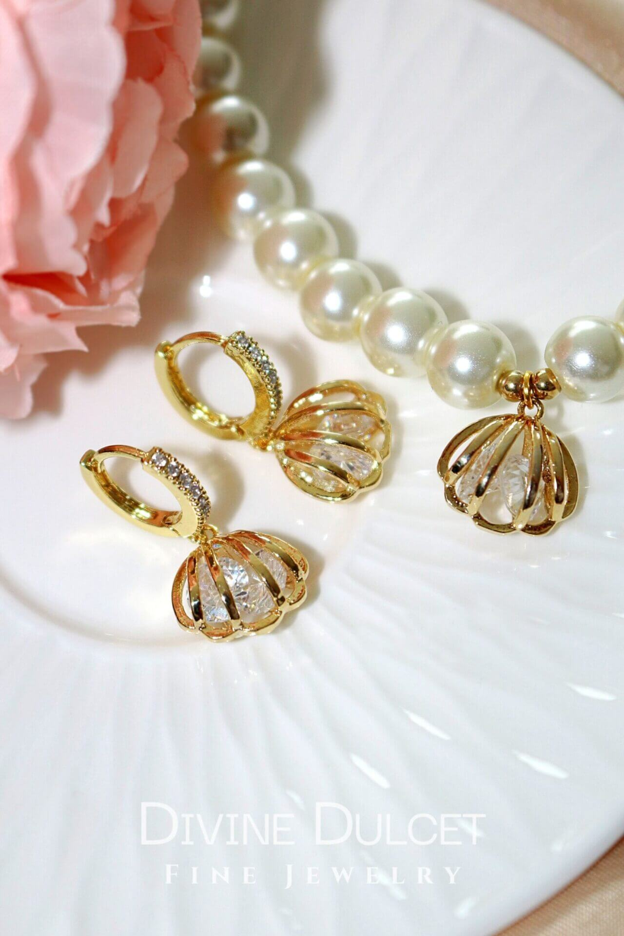 "Ocean Treasure" | 24K Czech Pearls Choker