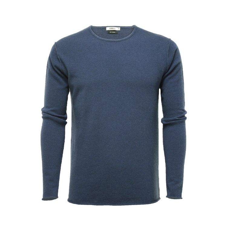 a blue sweater with long sleeves