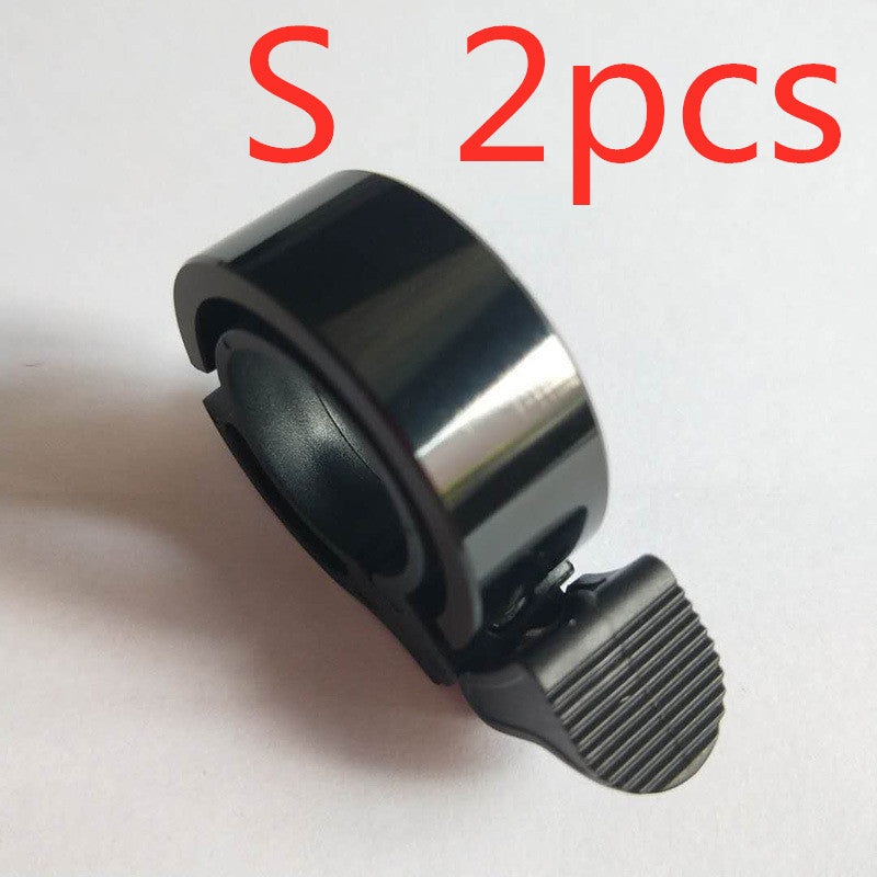 a black ring with a black handle