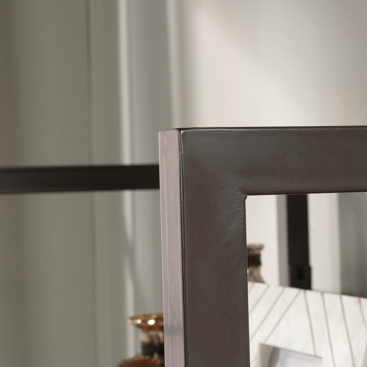 a close up of a metal corner