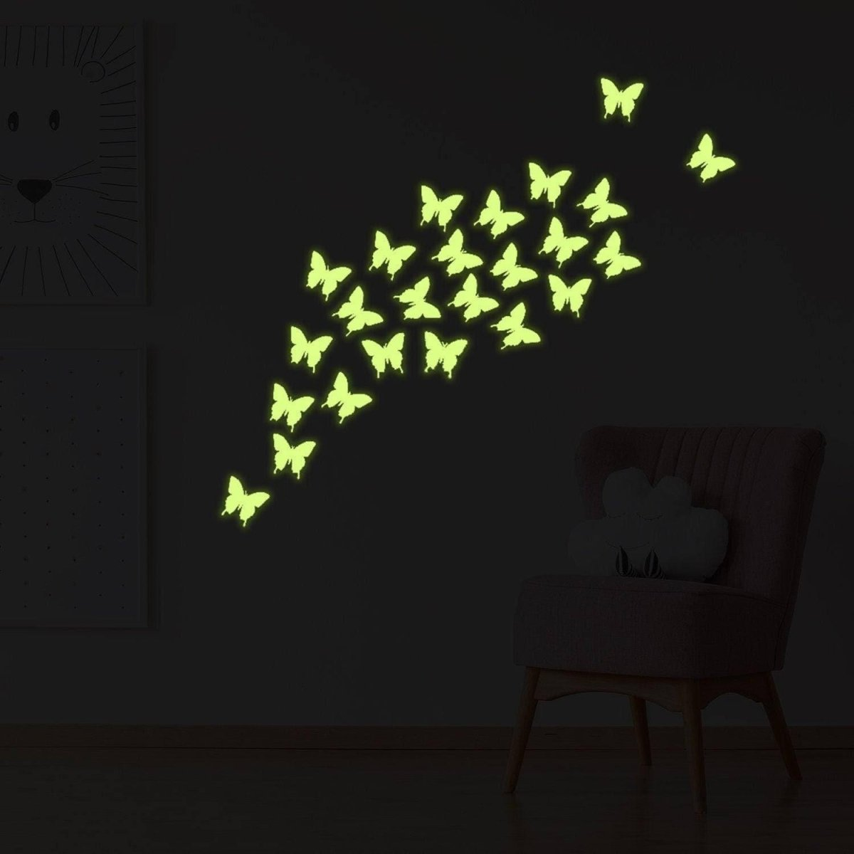 24x The Flying Butterfly Glow At Night Decal - Glowing Vinyl In Dark Sticker Butterflies - Art Wall Elements Of Nature Illustration Decor