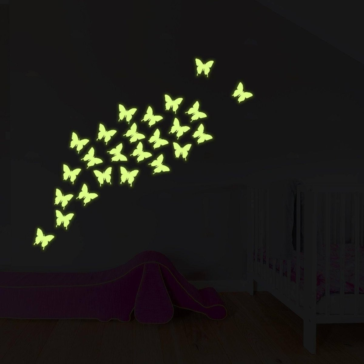 24x The Flying Butterfly Glow At Night Decal - Glowing Vinyl In Dark Sticker Butterflies - Art Wall Elements Of Nature Illustration Decor