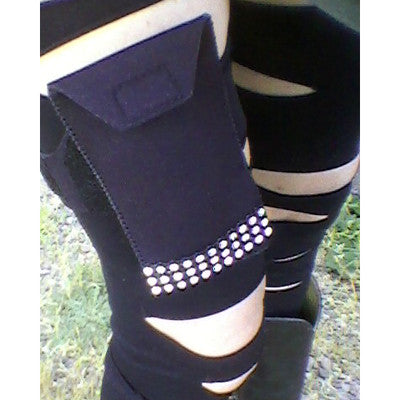 a person wearing black leggings