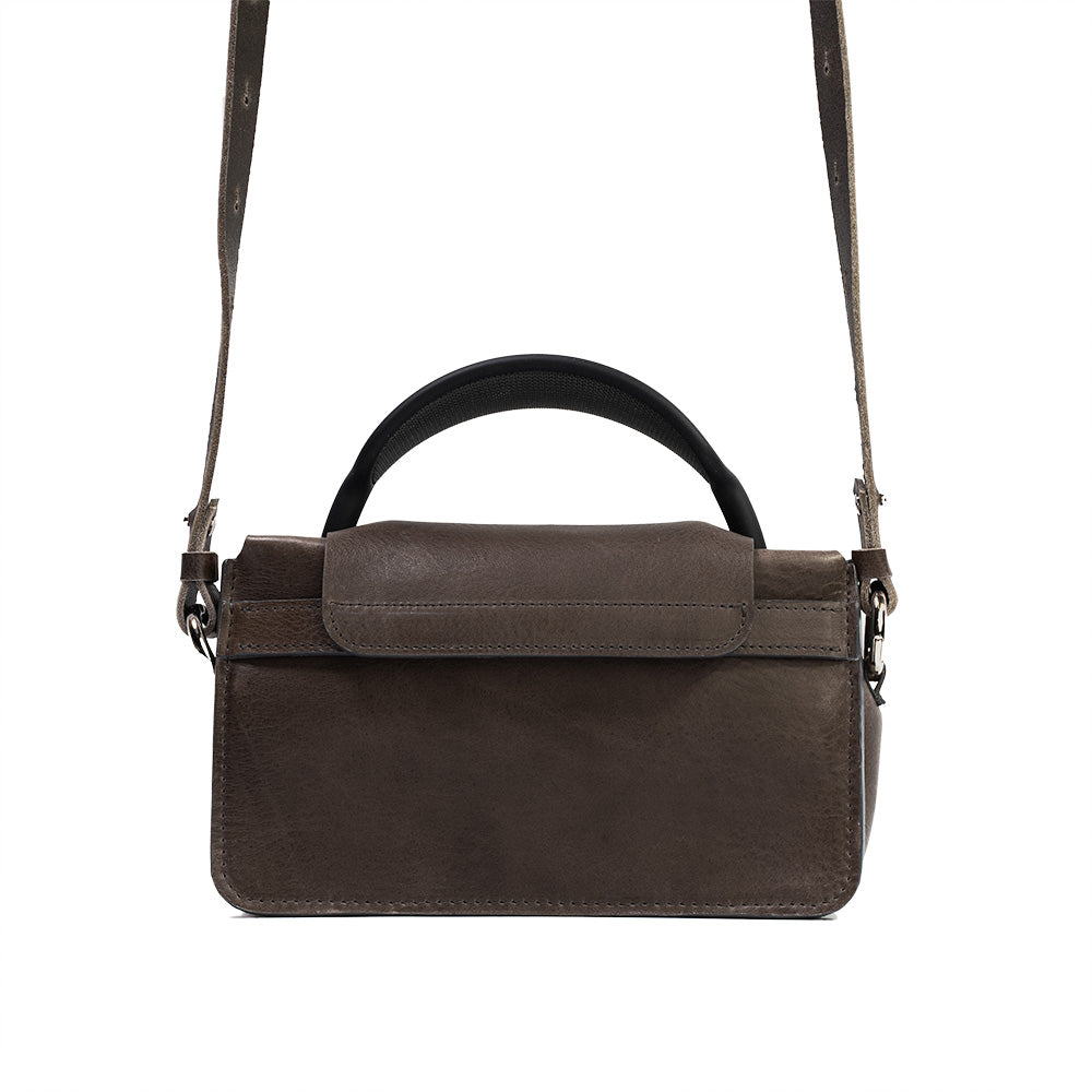 Leather Bag for AirPods Max - The Minimalist 2.0