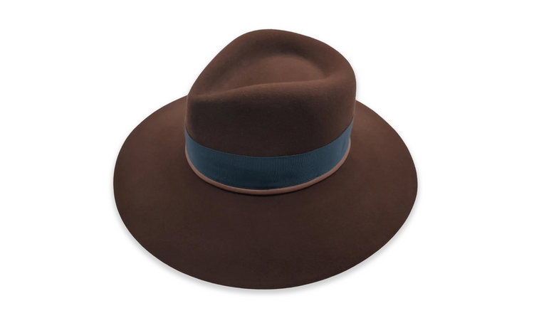 a brown hat with a blue band