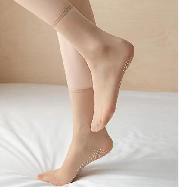 Ultra-thin Seamless Glue Dispensing Non-slip Massage Footbed Short Stockings