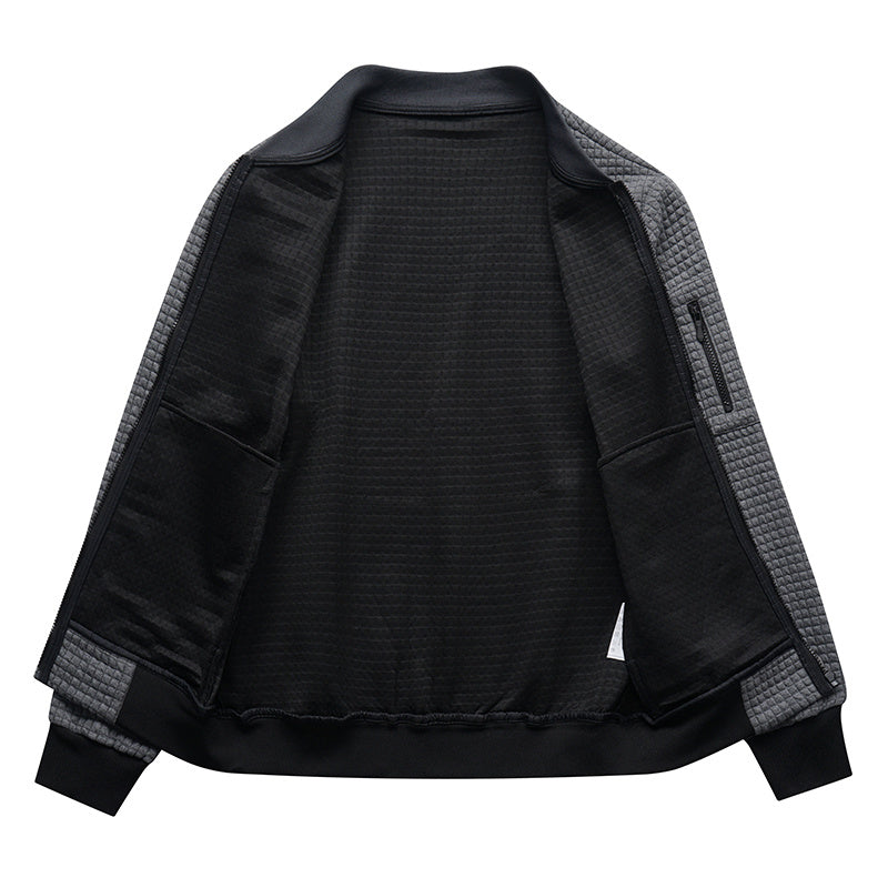 a black and grey jacket