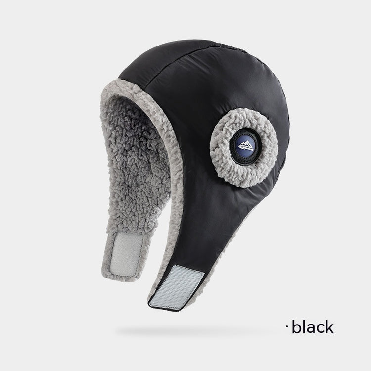 a black and grey hat
