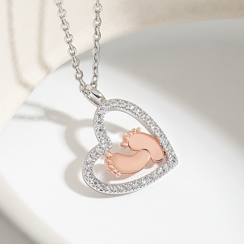 Color Separation Heart-shaped Necklace Love Footprints