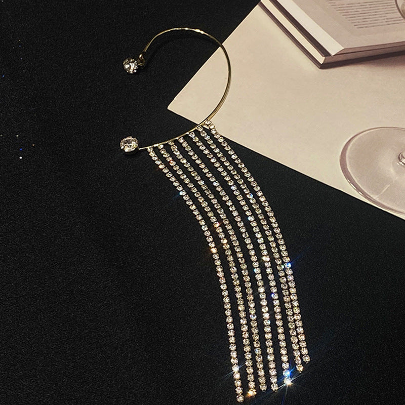 a necklace with rhinestones on it